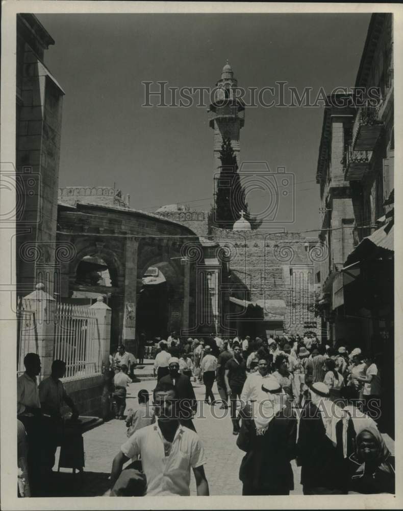 Press Photo Pedestrians stroll through square in Christian Quarter of Jerusalem - Historic Images