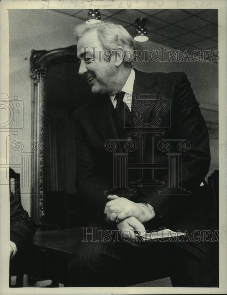 1972 Press Photo US Senator Eugene McCarthy - Historic Images