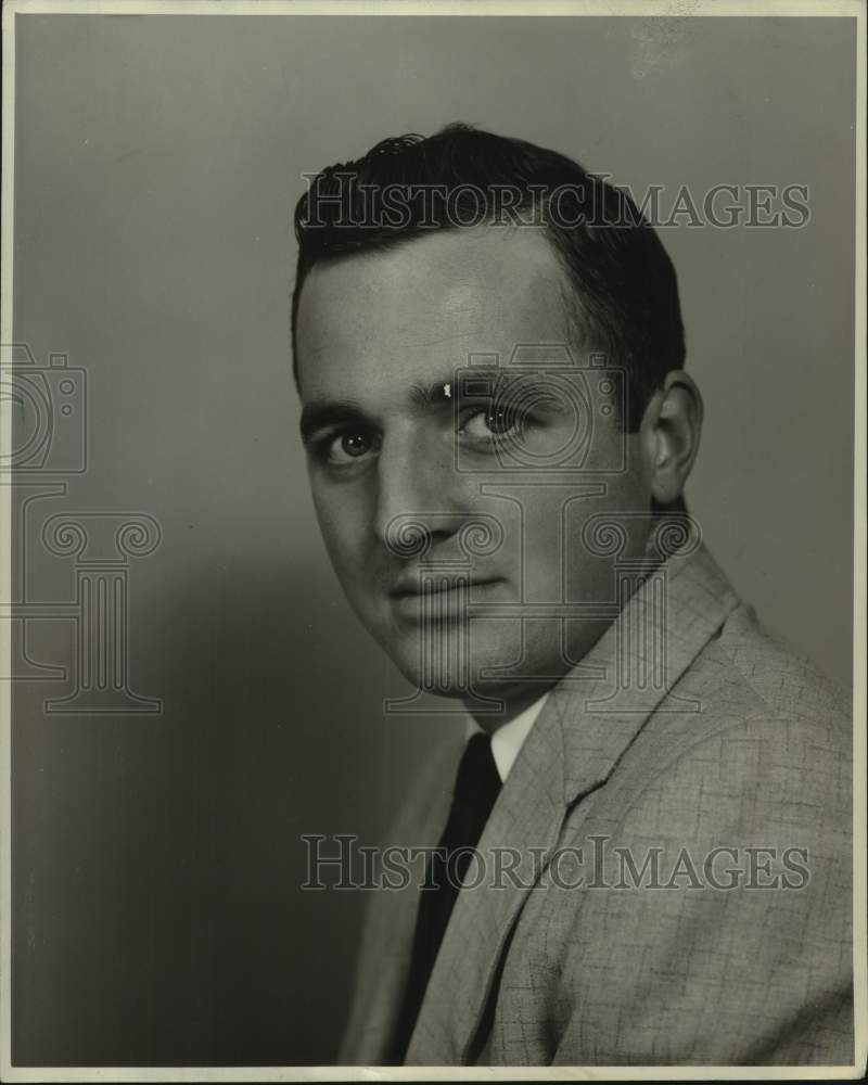 1962 Press Photo Albert J. Mertz Jr., Al's Lawn & Garden Service, Albany, NY - Historic Images