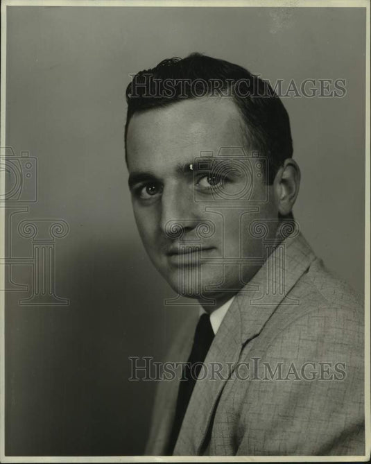 1962 Press Photo Albert J. Mertz Jr., Al's Lawn & Garden Service, Albany, NY - Historic Images
