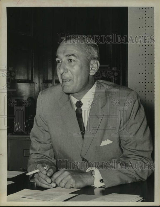 1965 Fred E. Merrell in his New York office - Historic Images
