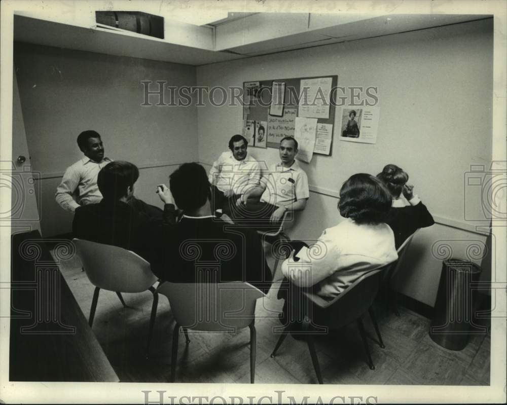 1972 Counseling session at Albany, New York methadone clinic - Historic Images