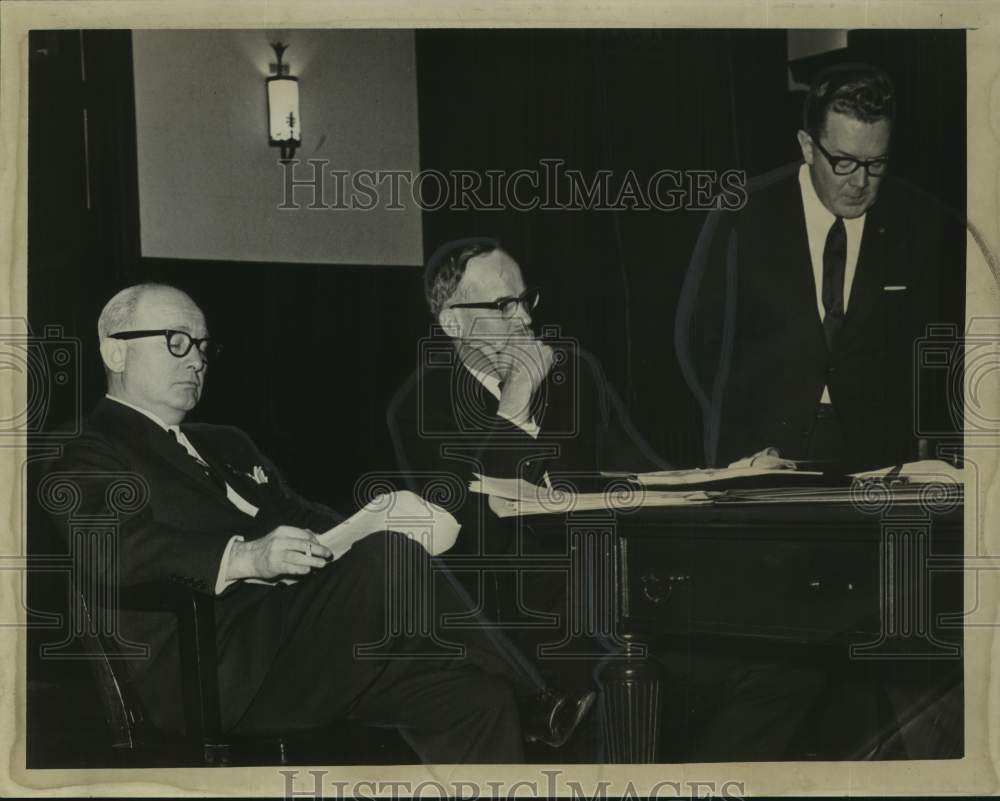 1964 Press Photo City officials hold meeting in Troy, New York - tua40374- Historic Images
