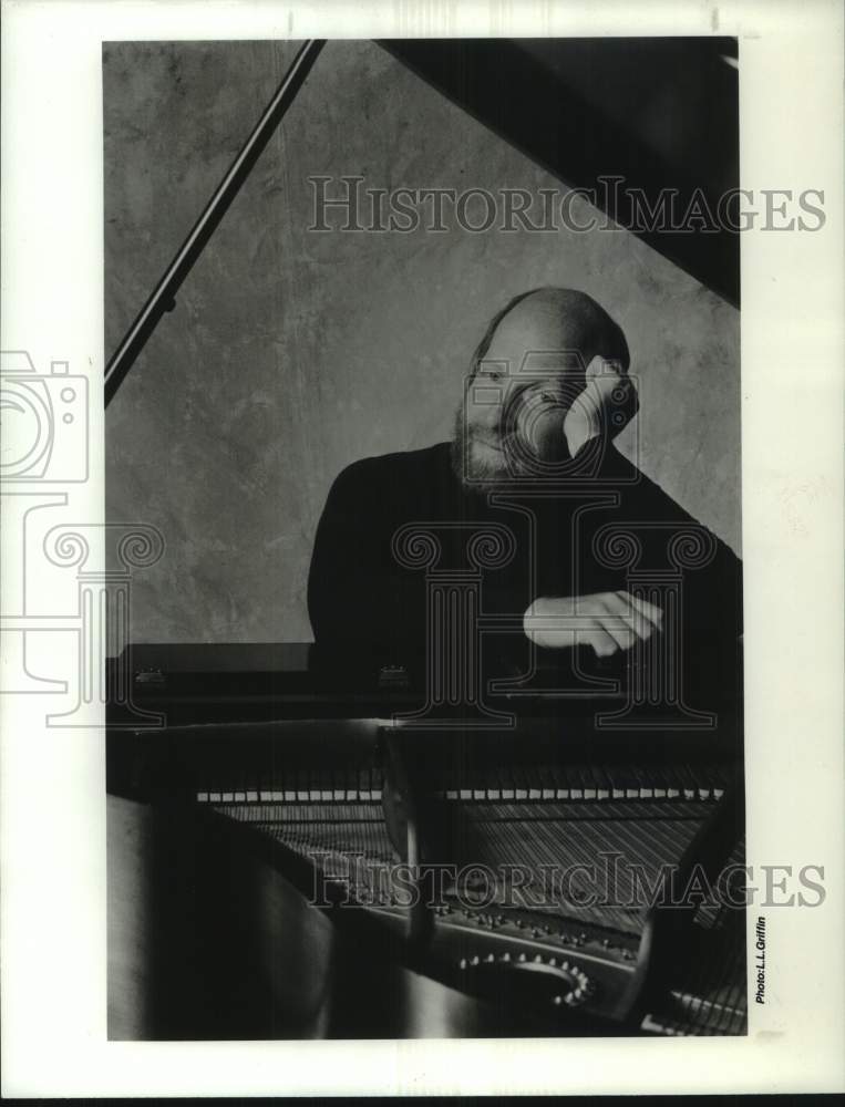 1993 Press Photo Musical artist Art Lande sits at piano in New York - tua40800- Historic Images