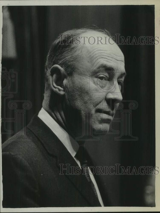 1963 Press Photo Robert E. Irish, John G. Myers Company, Albany, New York - Historic Images