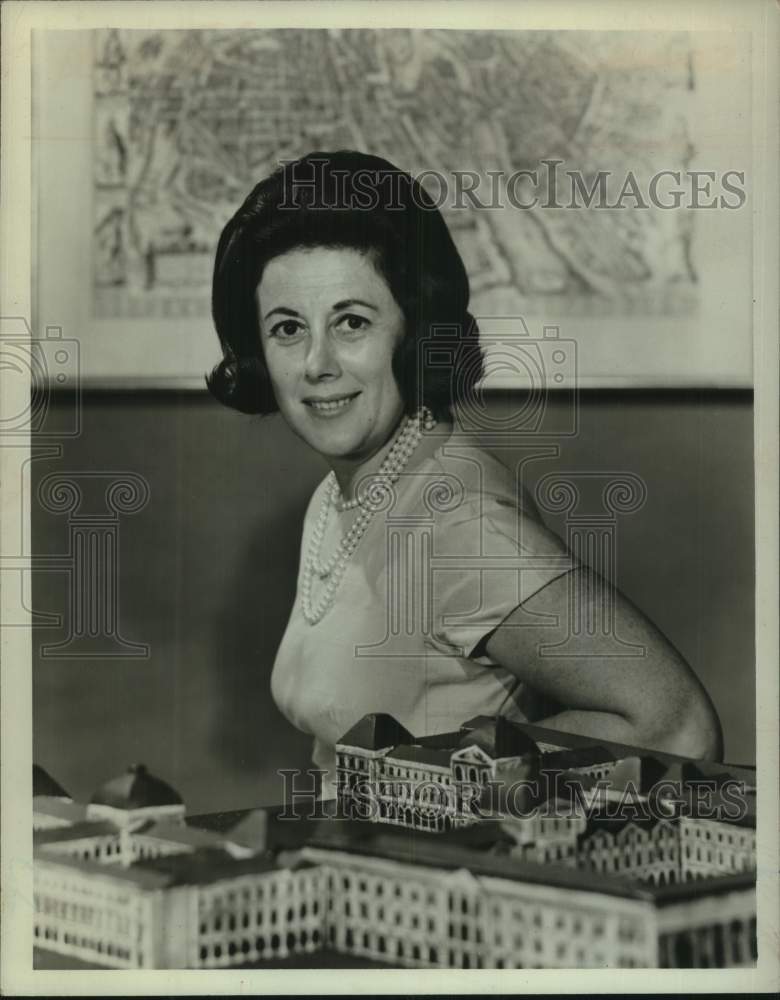 1964 Press Photo Actress Lucy Jarvis - Historic Images