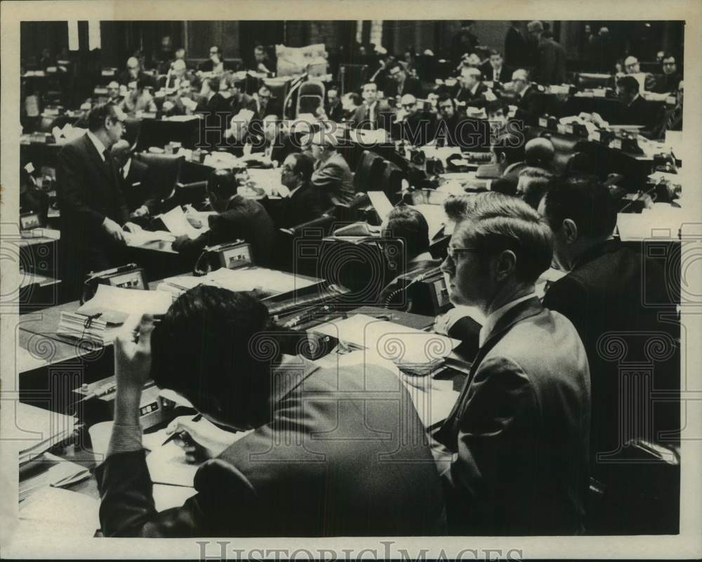 1971 New York State Assemblymen in session at Capitol in Albany - Historic Images