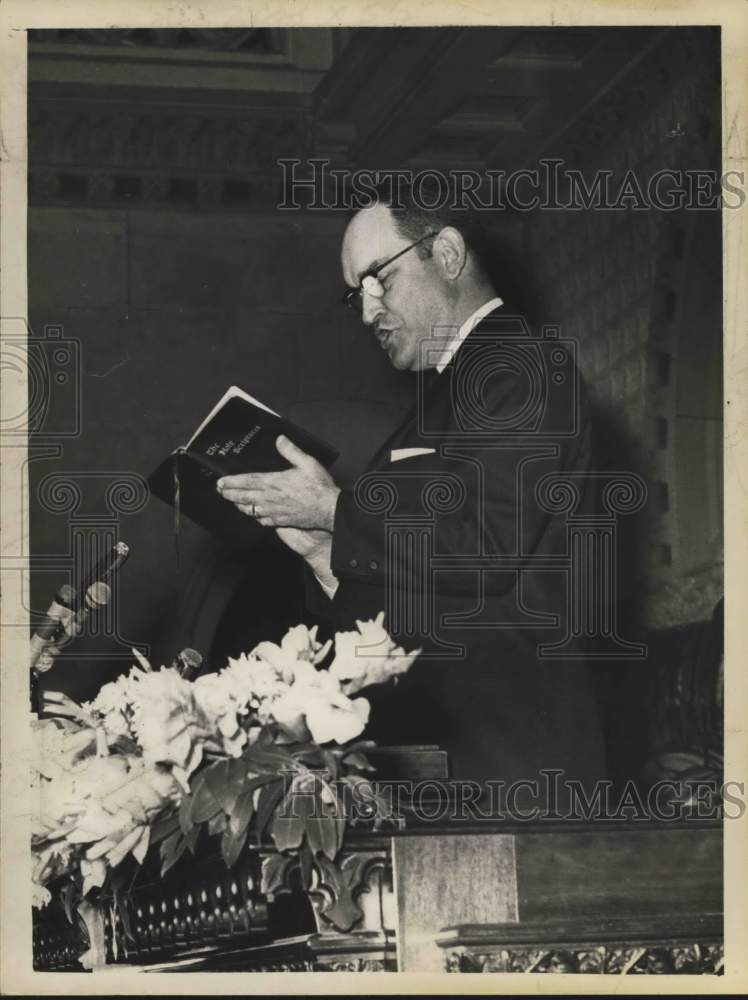 1967 Rabbi Alvin Roth at Temple Beth Emeth in Albany, New York - Historic Images