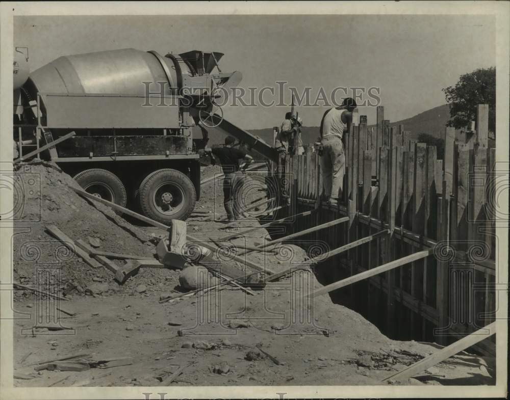 1961 Construction of Berkshire Downs grandstand in Massachusetts - Historic Images