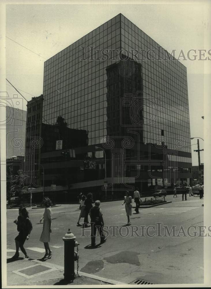 1984 Building at State Street and South Pearl Street in Albany, NY - Historic Images