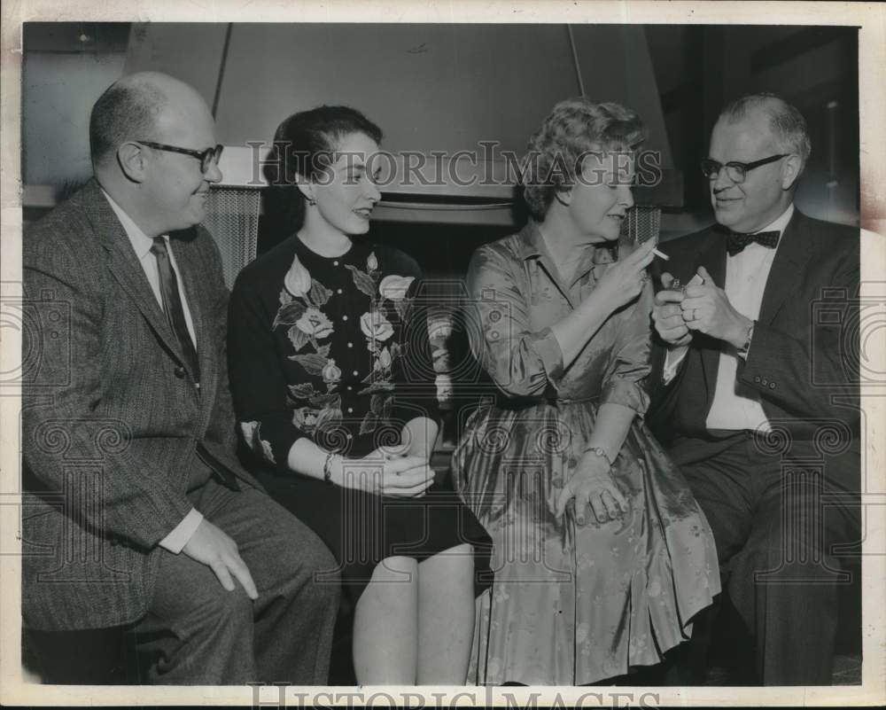 1961 Press Photo Socialites attend tea dance at Albany, New York country club - Historic Images