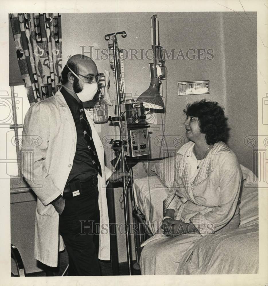 1979 Press Photo Frank Taft with Sister Jean Knauf, Albany Medical Center, NY - Historic Images