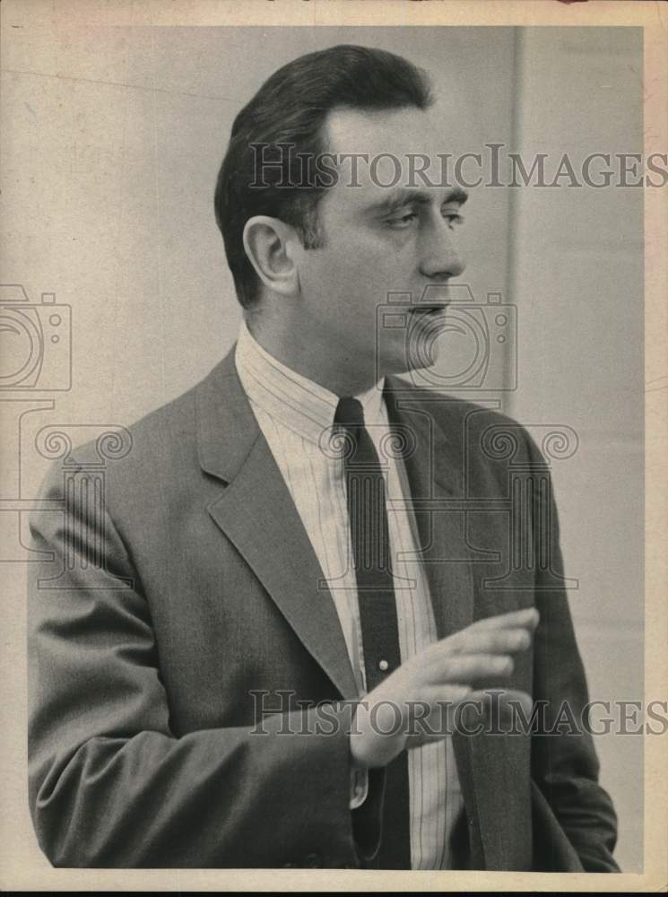 1969 Press Photo Lawrence F. Klepper, Legal Aid Society, Albany, New York - Historic Images