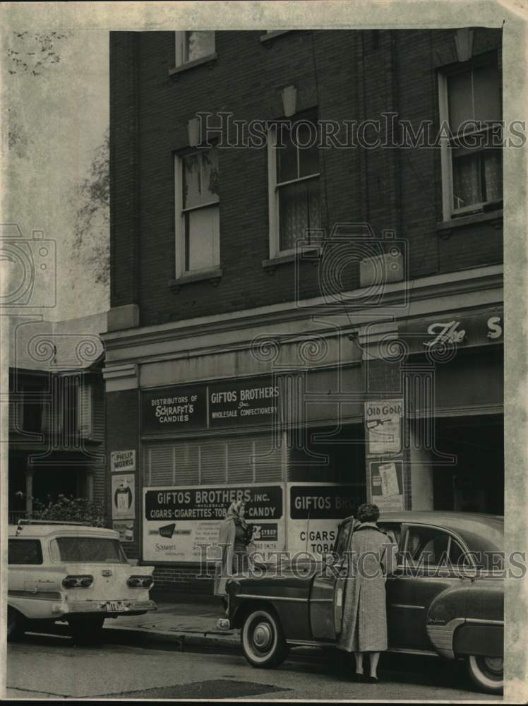 1960 Exterior of Michael Koza's 2nd floor apartment, Pittsfield, NY - Historic Images