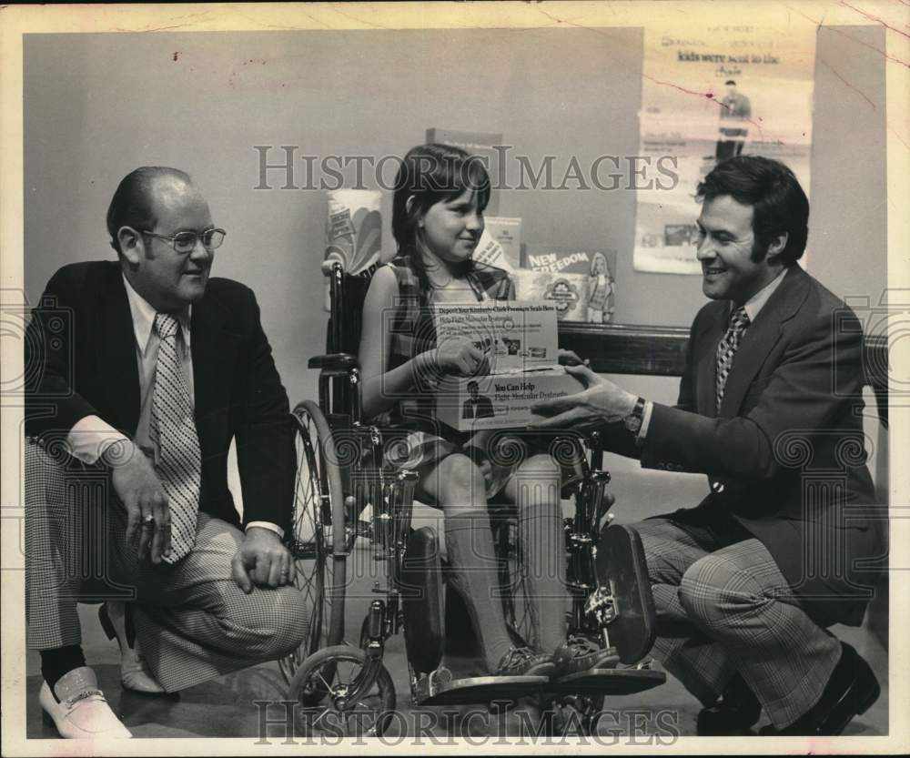 1973 Press Photo Group launches Muscular Dystrophy fundraiser in New York - Historic Images