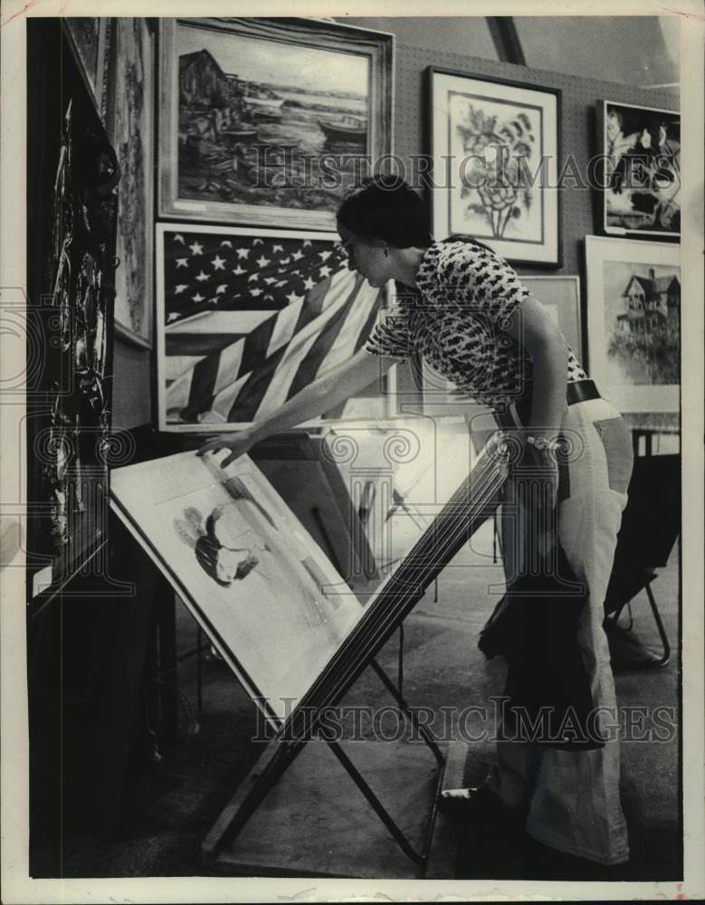 1972 Press Photo Albany Artists Group holds art show in New York - Historic Images