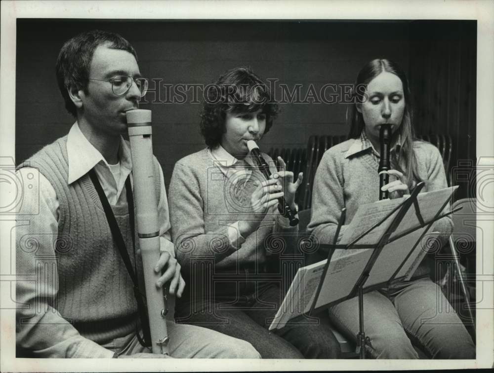 1981 Press Photo American Recorder Society members play at New York church - Historic Images