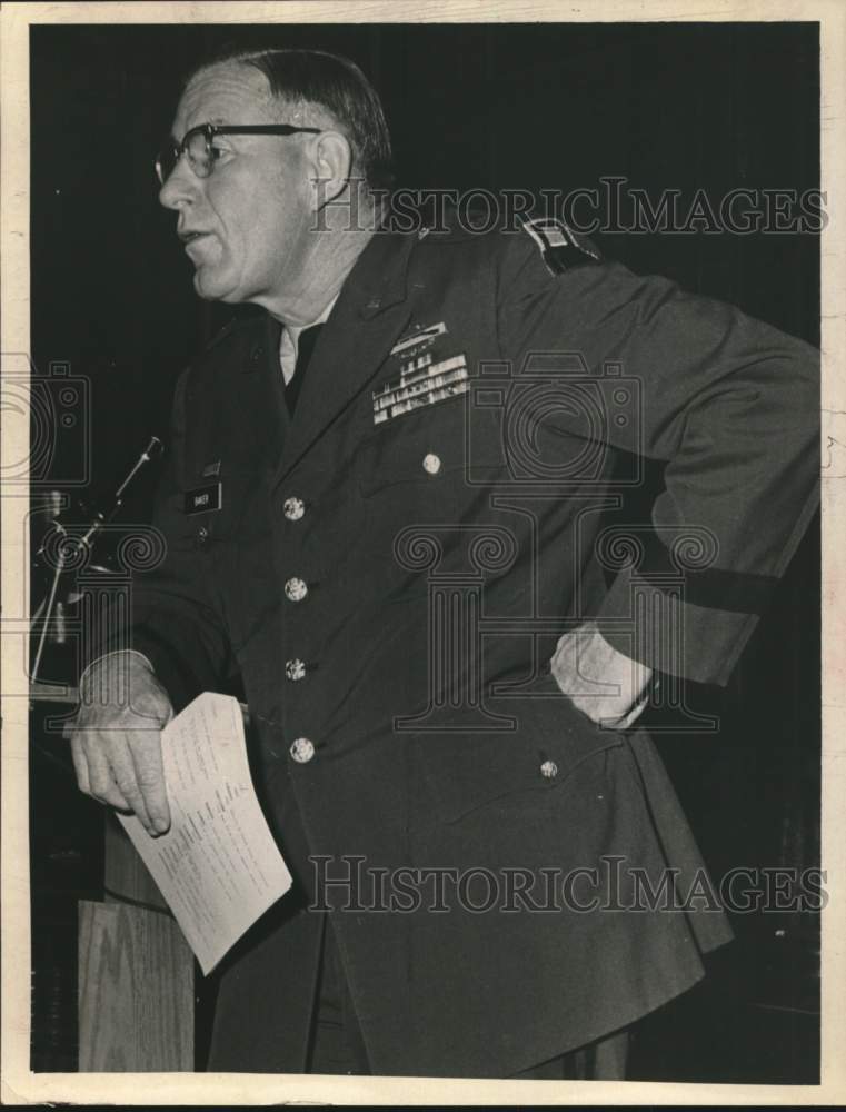 1968 Press Photo Brigadier General John Baker speaking at Capitol in New York - Historic Images
