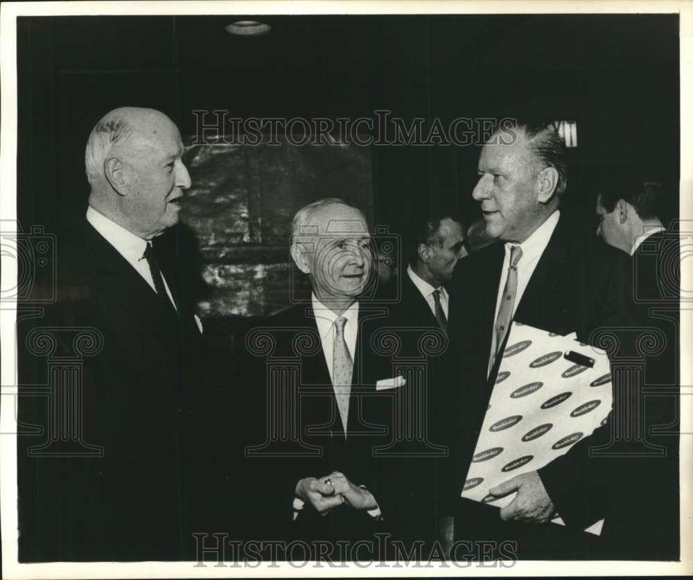 Press Photo James L. Kilgallen, International News Service reporter, New York - Historic Images