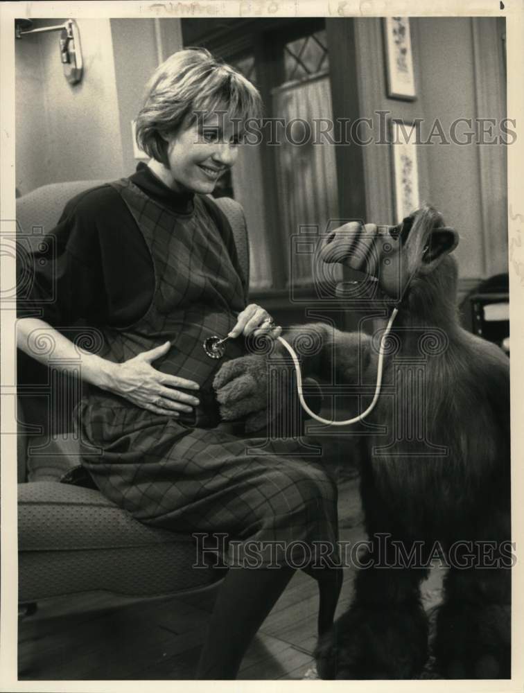 1989 Press Photo Ann Schedeen stars in &quot;ALF&quot; on NBC Television - Historic Images