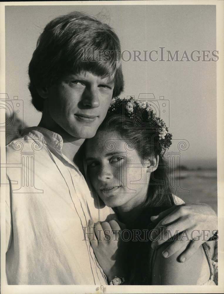 1979 Press Photo Dean Butler & Stephanie Zimbalist star in "Forever" on CBS-TV - Historic Images