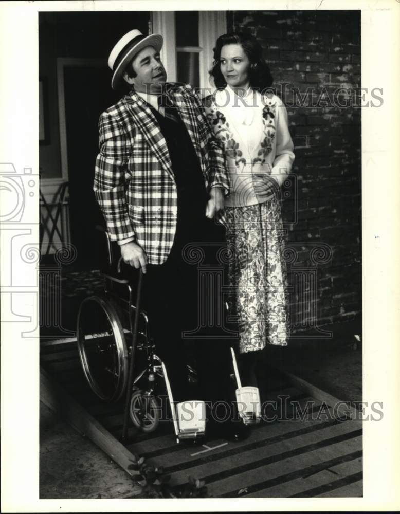 1991 Press Photo Beau Bridges &amp; Joan Allen costar in movie scene - Historic Images