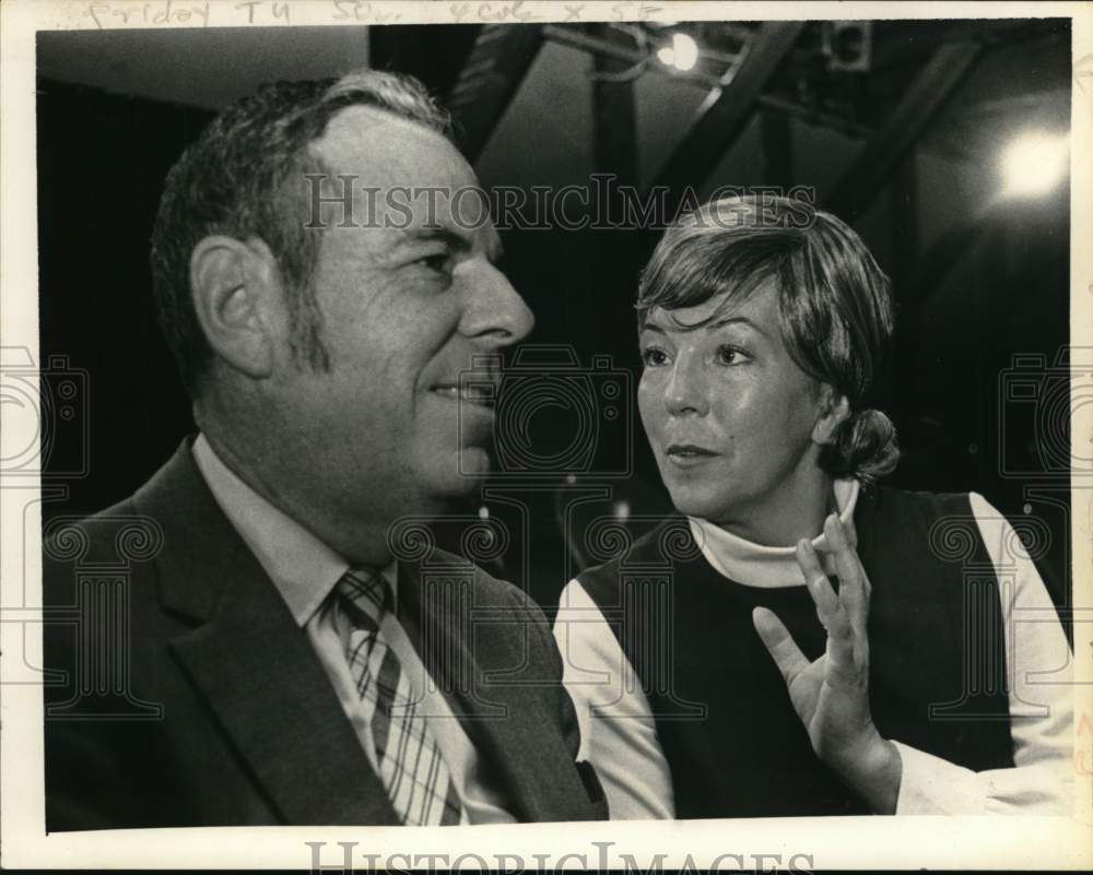 1971 Press Photo Charles Buckley with Barbara Schupp at Latham, New York theater - Historic Images