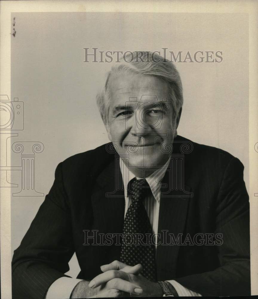 1976 Press Photo Television journalist Harry Reasoner - Historic Images