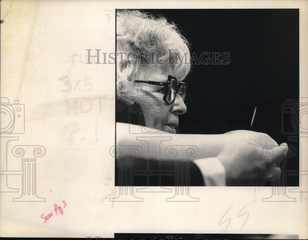1974 Press Photo Acupuncture needle sticking from woman's arm in New York- Historic Images