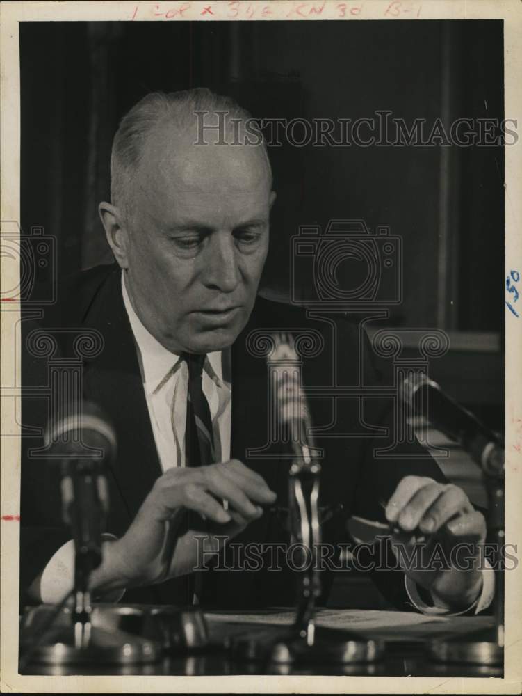 1966 Press Photo Albany, New York Mayor Erastus Corning at press conference - Historic Images
