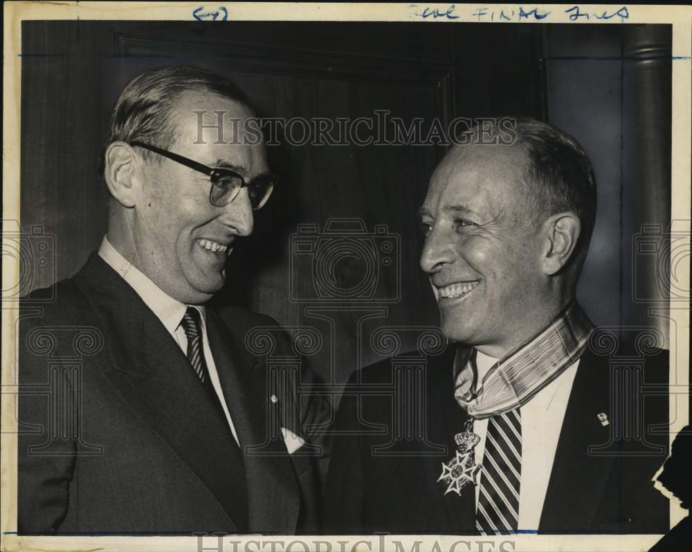 1960 Press Photo Albany, New York Mayor Erastus Corning with R.J. Slingenberg - Historic Images