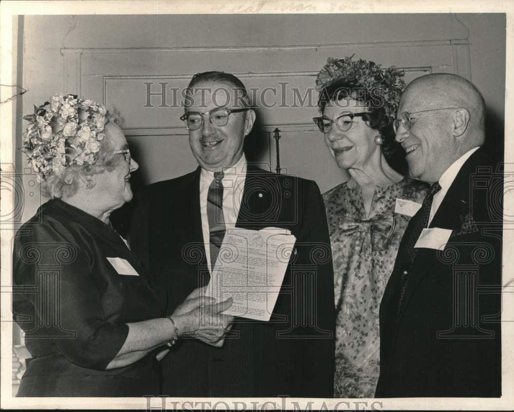 1965 Mayflower descendants&#39; group meets in Albany, New York-Historic Images