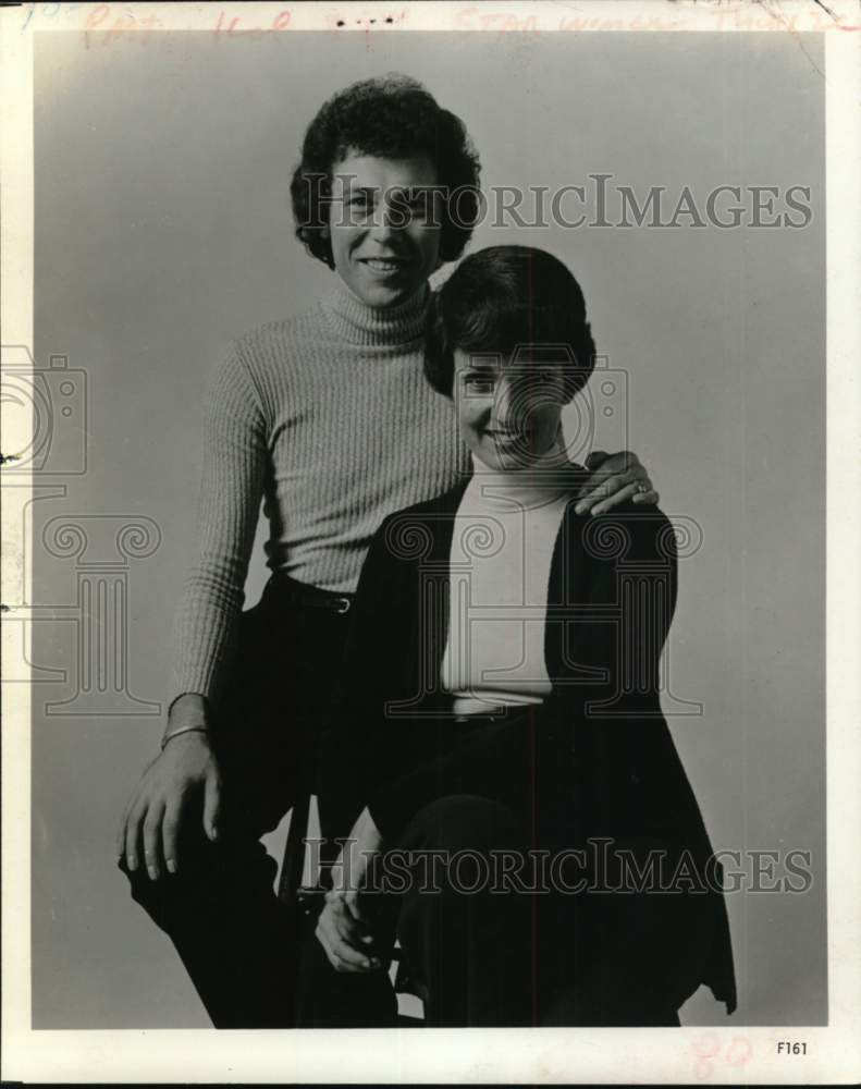 1974 Press Photo John Chadwick - tua79691 - Historic Images