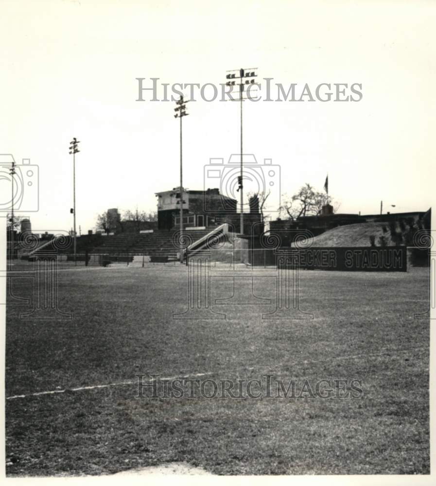 1983 Press Photo Football field at Bleecker Stadium in Albany, New York- Historic Images