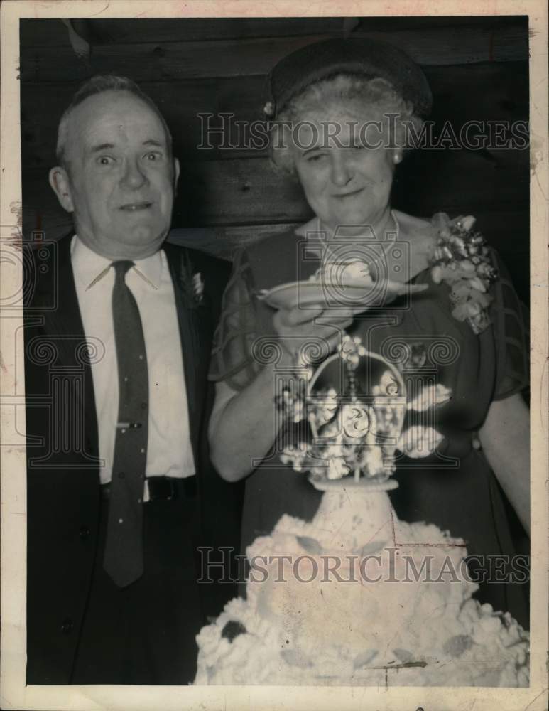 1961 Couple celebrates 50th wedding anniversary in New York-Historic Images