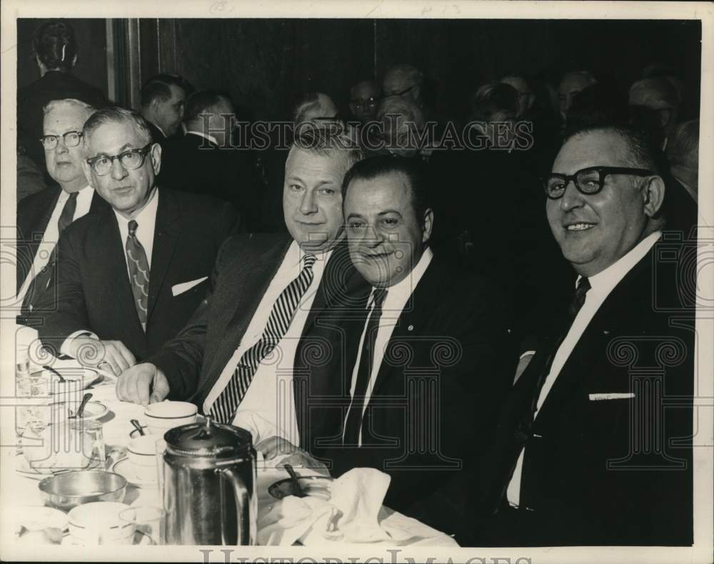 1965 Newspaper staff with union bosses at luncheon in New York-Historic Images
