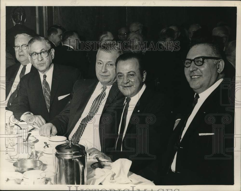 1965 Newspaper staff with union bosses at luncheon in New York-Historic Images