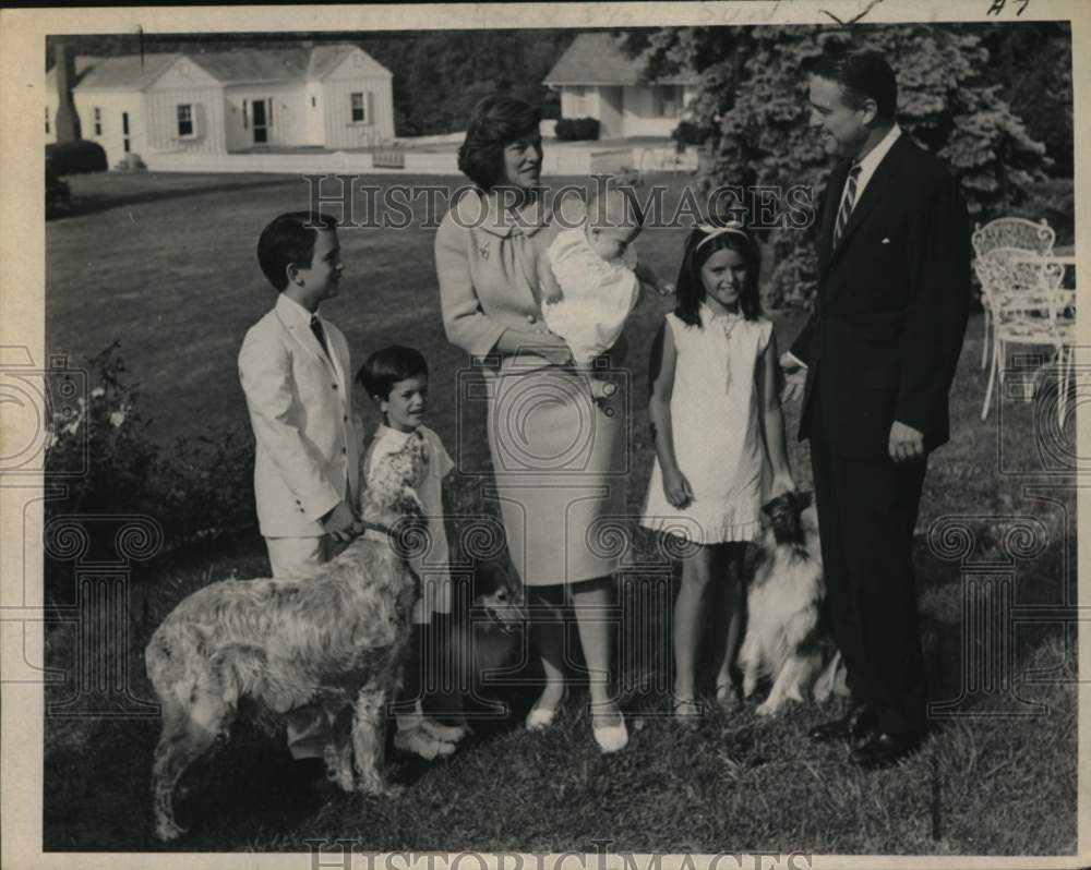 1965 Sargent Shriver with his family-Historic Images