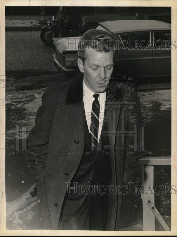 1967 Reverend Nicholas Cardell arrives at New York courthouse-Historic Images