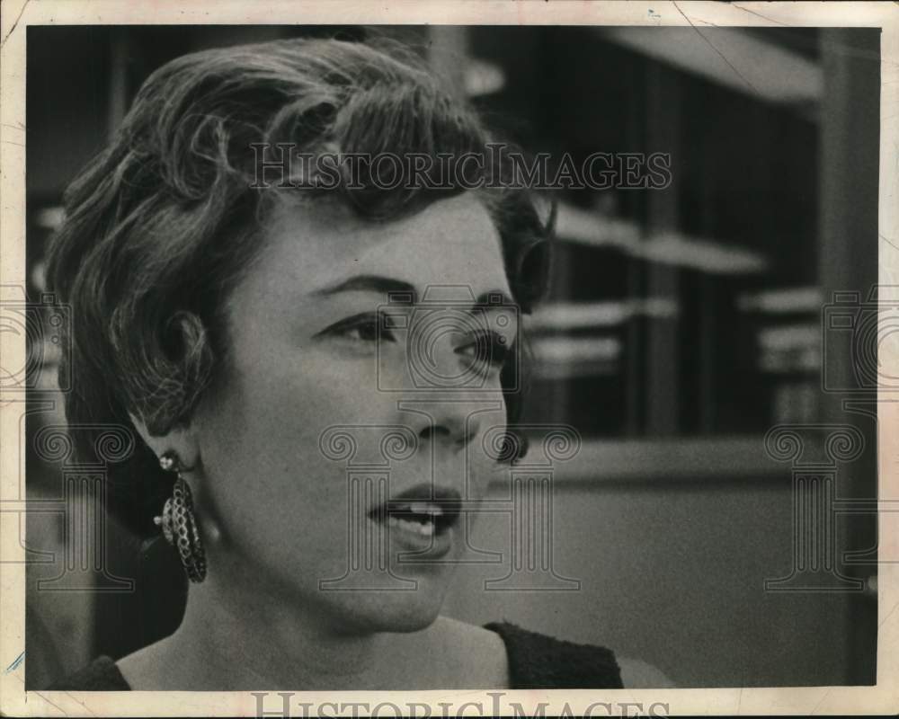 1968 Harriet Comfort, mental illness advocate, New York-Historic Images