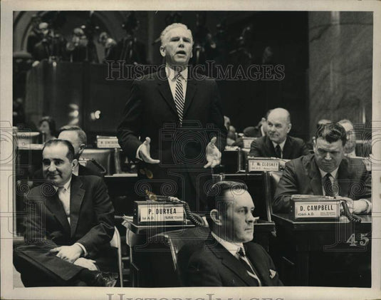 1969 Assemblyman Perry Duryea Jr. speaks at Capitol in New York-Historic Images
