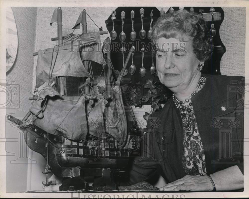 1964 Mrs. Cornelius Martin Edwards, New York-Historic Images