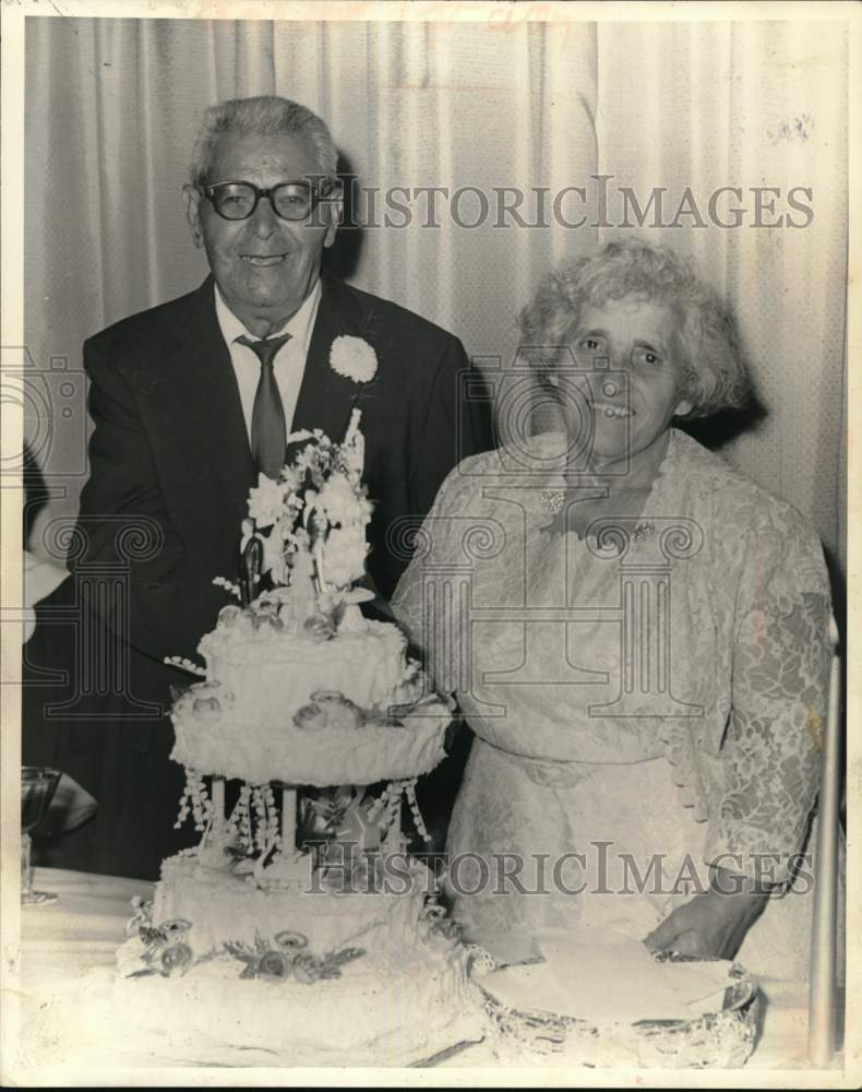 1963 Mr. &amp; Mrs. Santo Campoli celebrate anniversary in New York-Historic Images