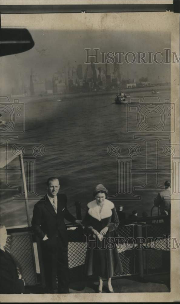 1957 Queen Elizabeth with Prince Philip on ferry in New York-Historic Images