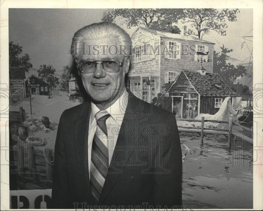 1981 Press Photo J. Robert Hendricks Jr., Bethlehem, New York council candidate - Historic Images