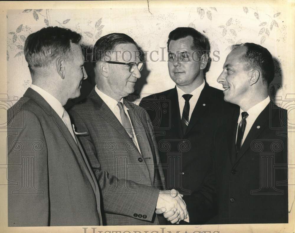 1962 Albany Exchange Club installs new officers in New York-Historic Images