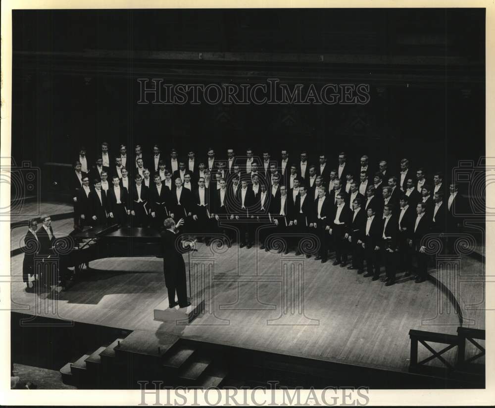 1968 Harvard Glee Club in concert-Historic Images