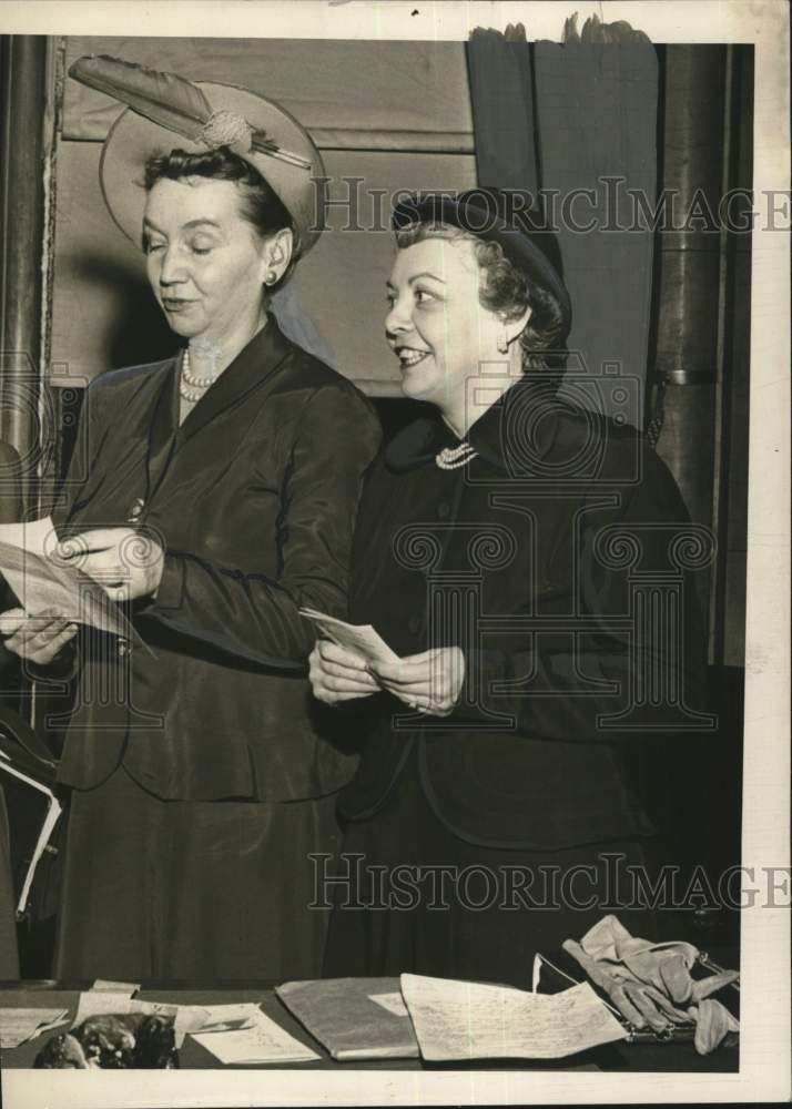 1950 Mrs. John A. Miller & Mrs. Peter J. Fitzpatrick Jr. in New York-Historic Images
