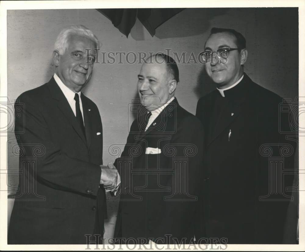 1965 Clergyman poses with winners of ACIM awards in New York-Historic Images