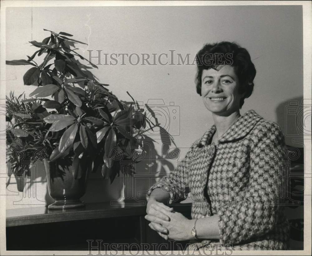 1969 Mrs. Robert H. Finch, Washington, DC-Historic Images
